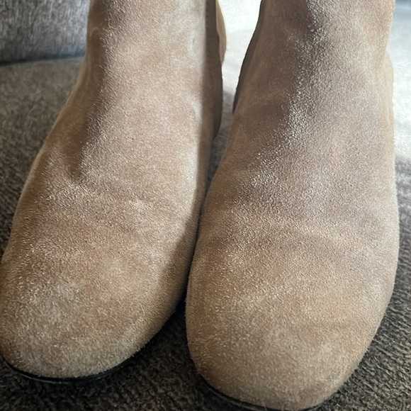 Alberto Fermani Brown Suede Ankle Boots - Picture 15 of 16